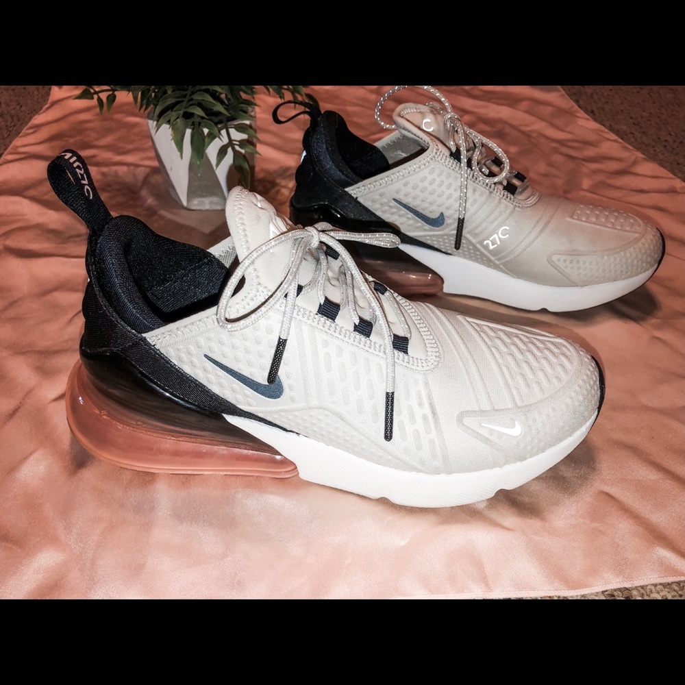 Women Nike Air Max 270
